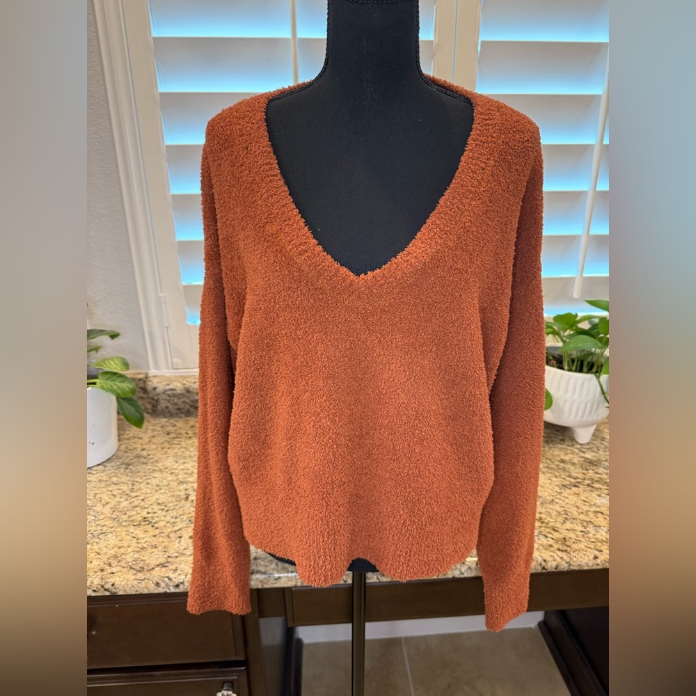 Stars Above Rust/ Burt Orange Cozy Chenille V-Neck Sweater – Size Large